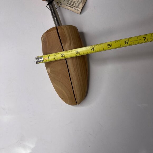 Rochester Shoe Tree Co. Shoe Keepers Cedar Adjustable Width #4 Shoe Trees - Picture 9 of 11